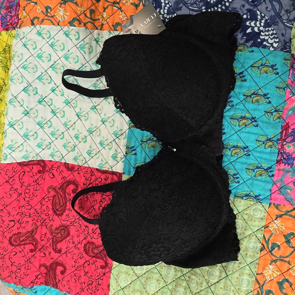 Smart & Sexy Black Bra - 42C - NWT